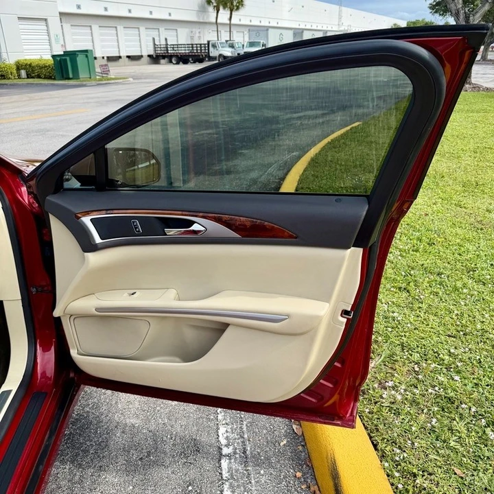 2015 Lincoln MKZ - Image 16 of 21
