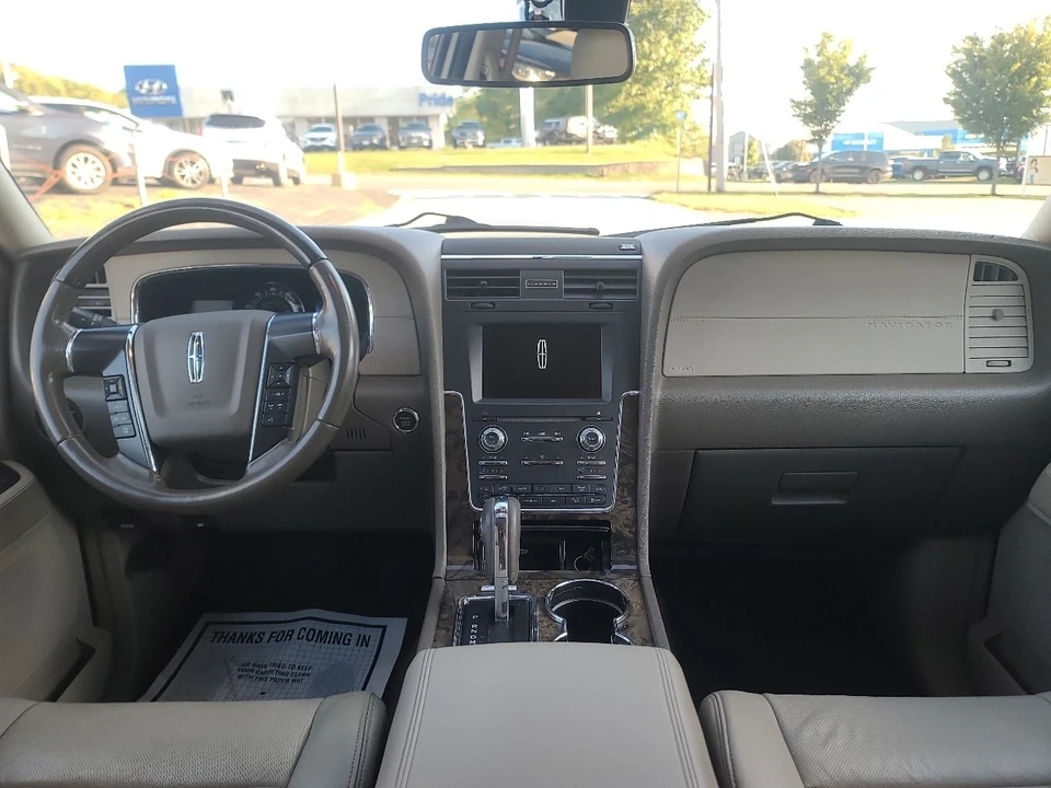 2015 Lincoln Navigator 3rd Gen - Image 19 of 21