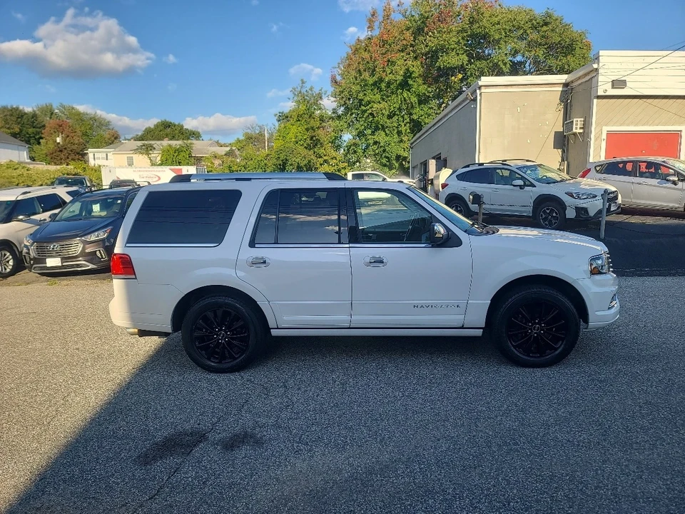 2015 Lincoln Navigator 3rd Gen - Image 8 of 21