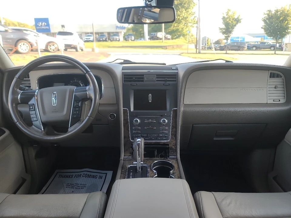 2015 Lincoln Navigator 3rd Gen - Image 19 of 21