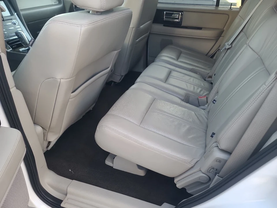 2015 Lincoln Navigator 3rd Gen - Image 11 of 21