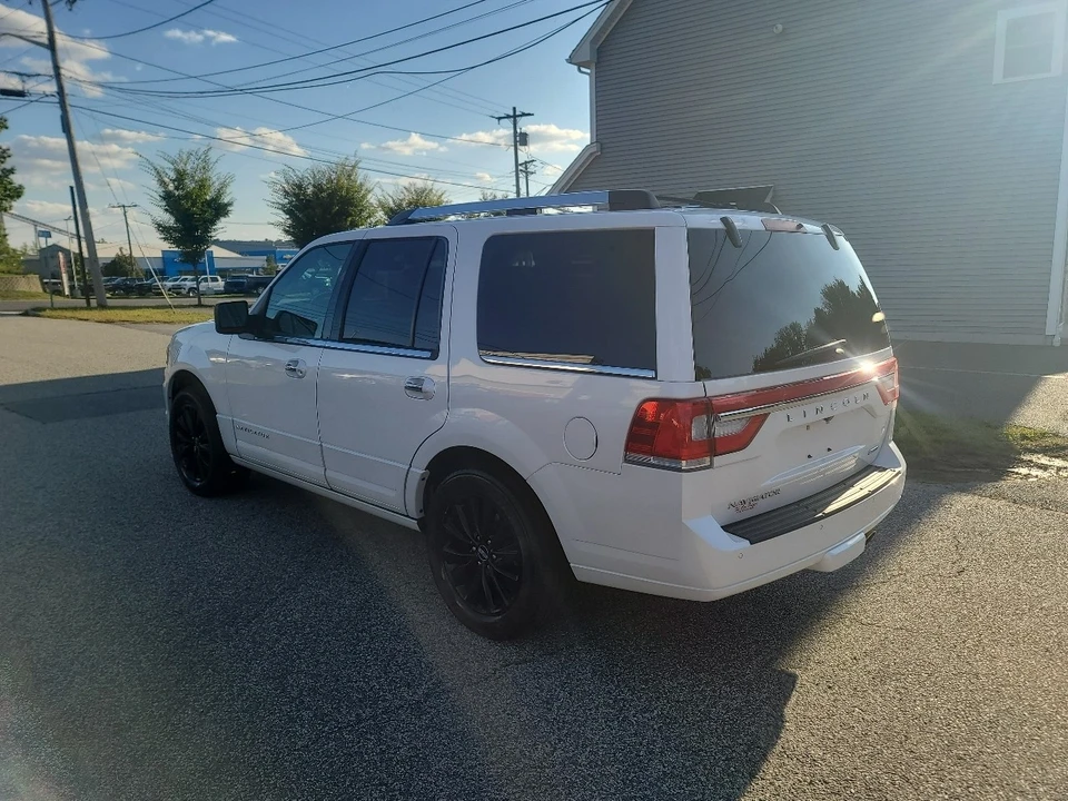 2015 Lincoln Navigator 3rd Gen - Image 5 of 21