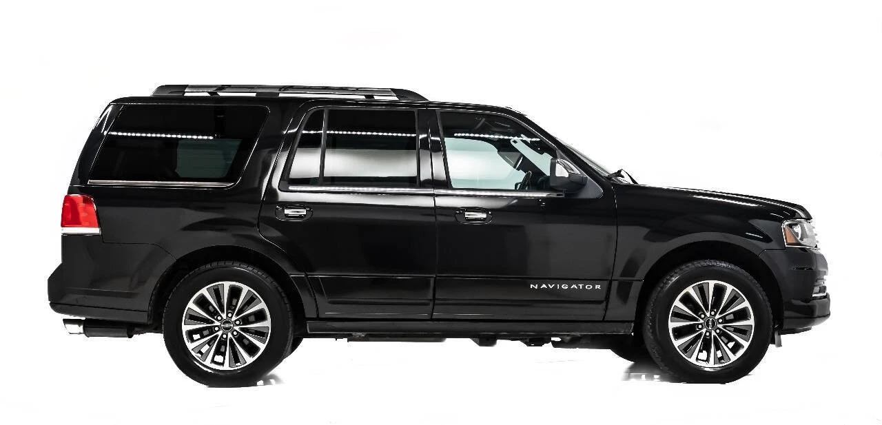 2015 Lincoln Navigator 3rd Gen - Image 5 of 12