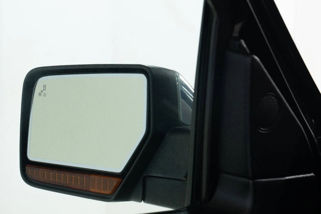 2015 Lincoln Navigator 3rd Gen - Image 12 of 12