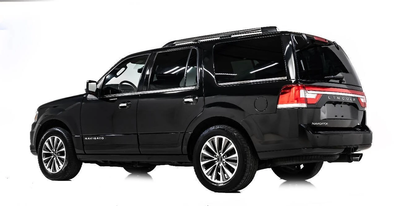 2015 Lincoln Navigator 3rd Gen - Image 4 of 12