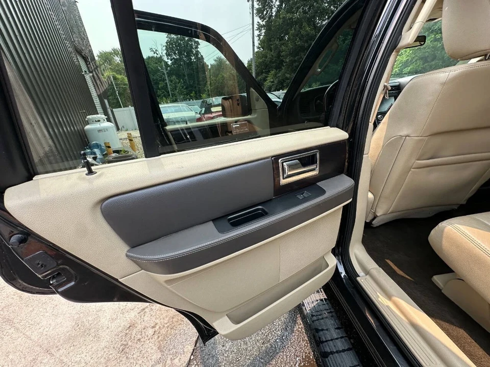 2015 Lincoln Navigator 3rd Gen - Image 12 of 21