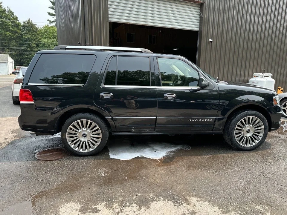 2015 Lincoln Navigator 3rd Gen - Image 4 of 21