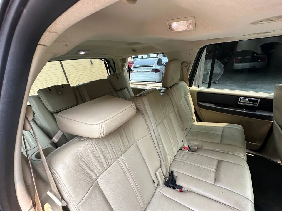 2015 Lincoln Navigator 3rd Gen - Image 17 of 21
