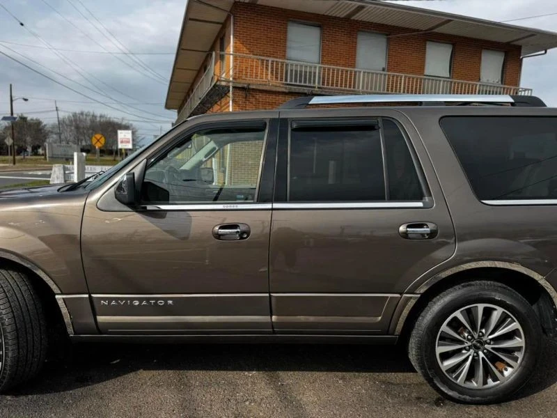 2015 Lincoln Navigator 3rd Gen - Image 7 of 12