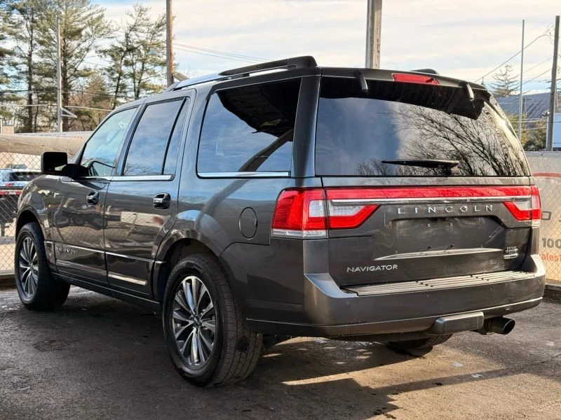 2015 Lincoln Navigator 3rd Gen - Image 11 of 12
