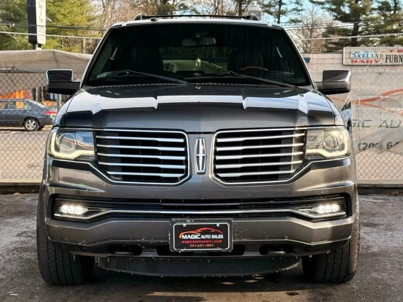2015 Lincoln Navigator 3rd Gen - Image 5 of 12