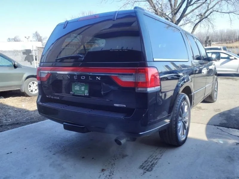 2015 Lincoln Navigator 3rd Gen - Image 4 of 12