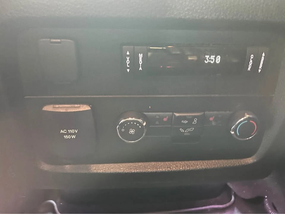 2015 Lincoln Navigator 3rd Gen - Image 13 of 17