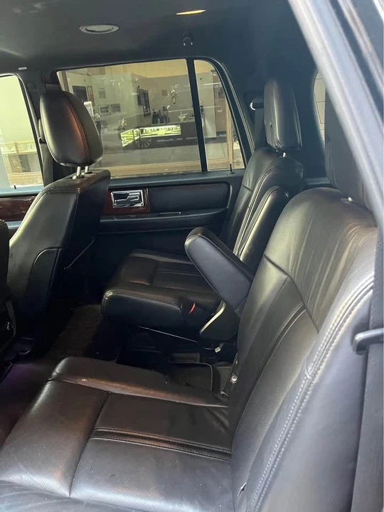 2015 Lincoln Navigator 3rd Gen - Image 11 of 17