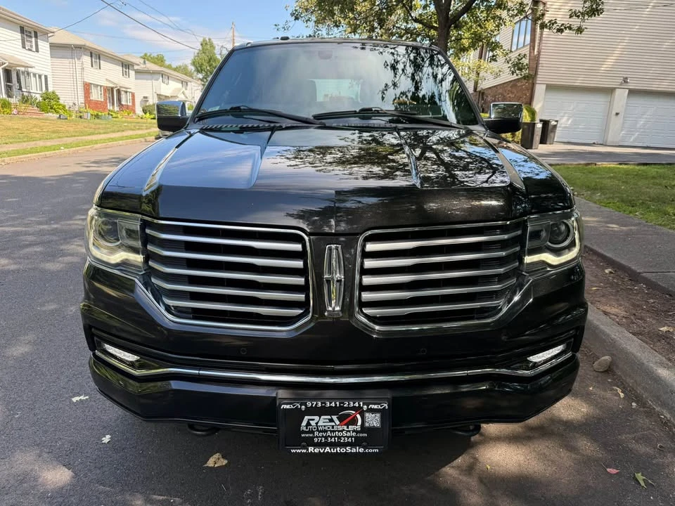 2015 Lincoln Navigator - Image 3 of 8