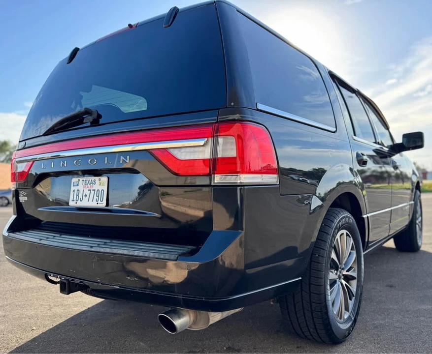 2015 Lincoln Navigator 3rd Gen - Image 8 of 20
