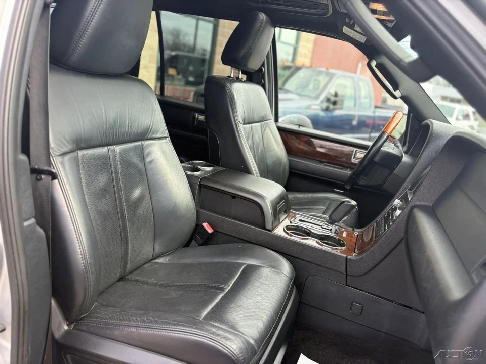 2015 Lincoln Navigator 3rd Gen - Image 12 of 12