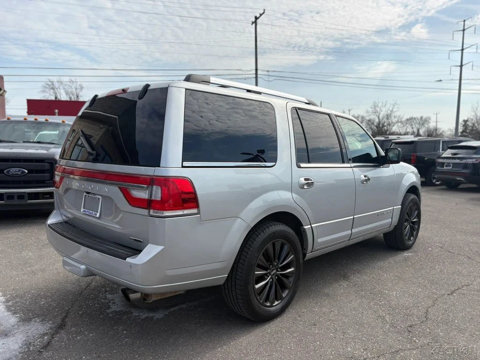 2015 Lincoln Navigator 3rd Gen - Image 5 of 12