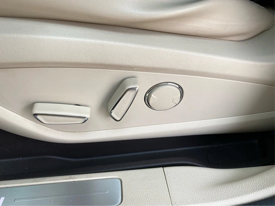 2015 Lincoln MKC - Image 19 of 20