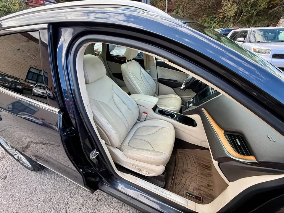2015 Lincoln MKC - Image 10 of 17