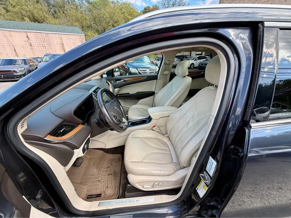2015 Lincoln MKC - Image 11 of 17