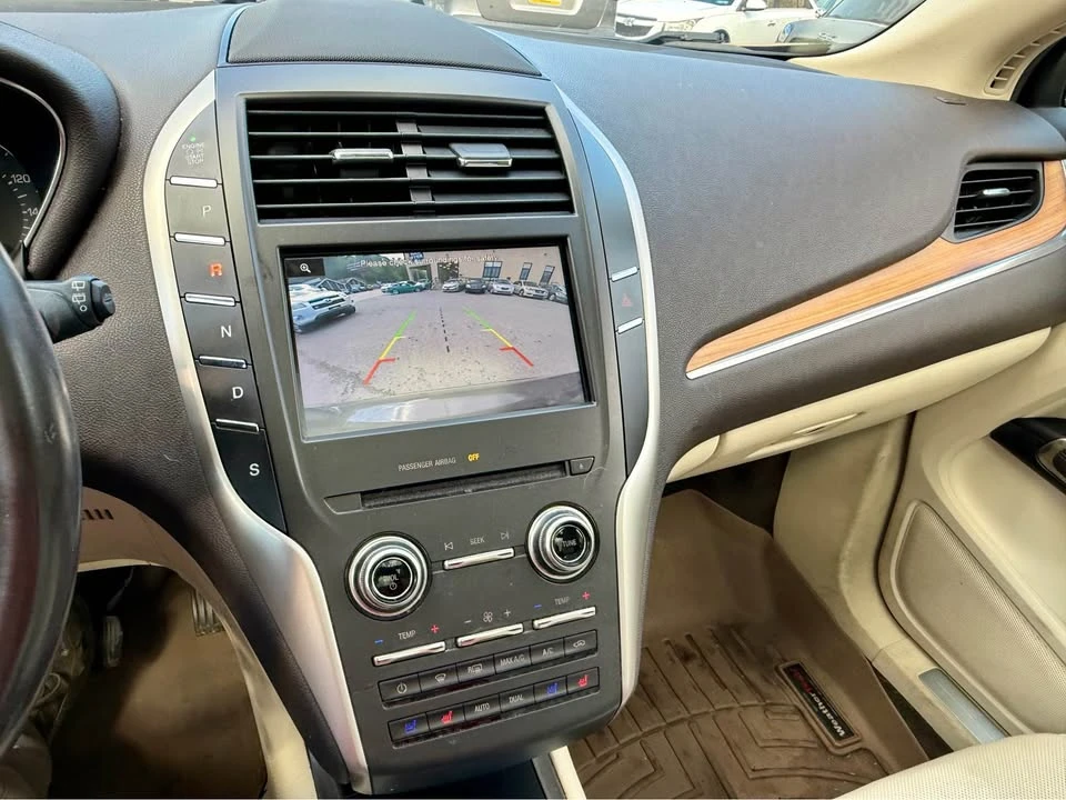 2015 Lincoln MKC - Image 14 of 17