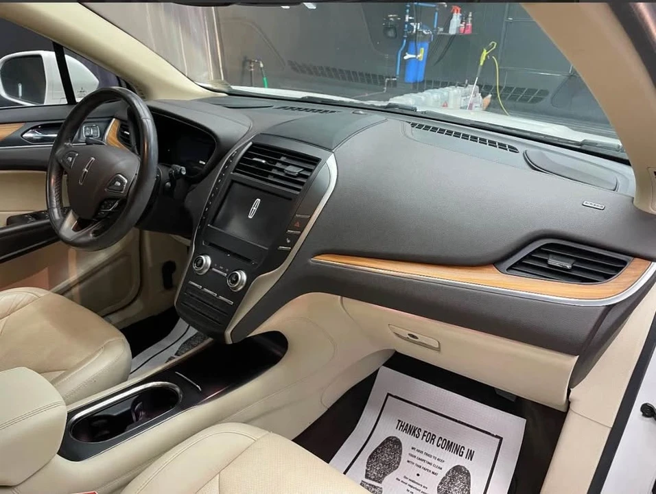 2015 Lincoln MKC - Image 9 of 10