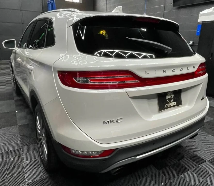 2015 Lincoln MKC - Image 2 of 10