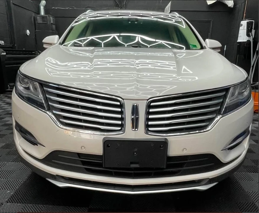 2015 Lincoln MKC - Image 4 of 10