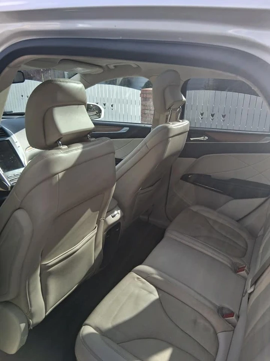 2015 Lincoln MKC - Image 11 of 17