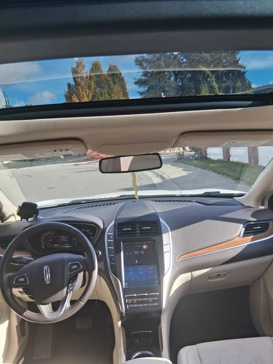 2015 Lincoln MKC - Image 10 of 16