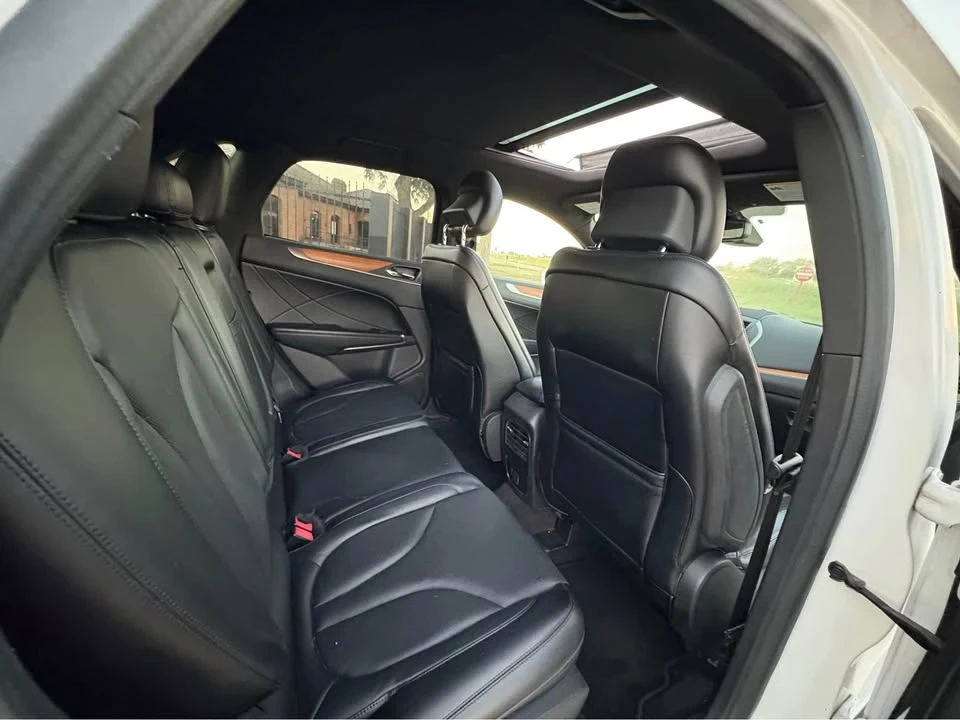 2015 Lincoln MKC - Image 8 of 16