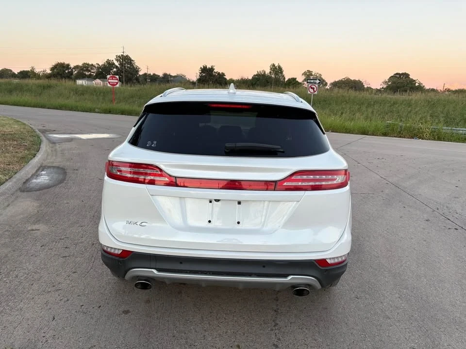 2015 Lincoln MKC - Image 11 of 16