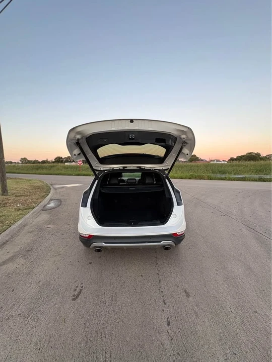 2015 Lincoln MKC - Image 5 of 16