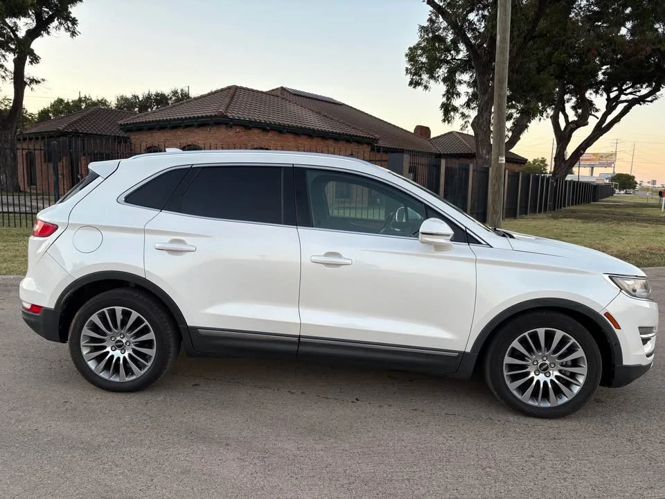 2015 Lincoln MKC - Image 2 of 16