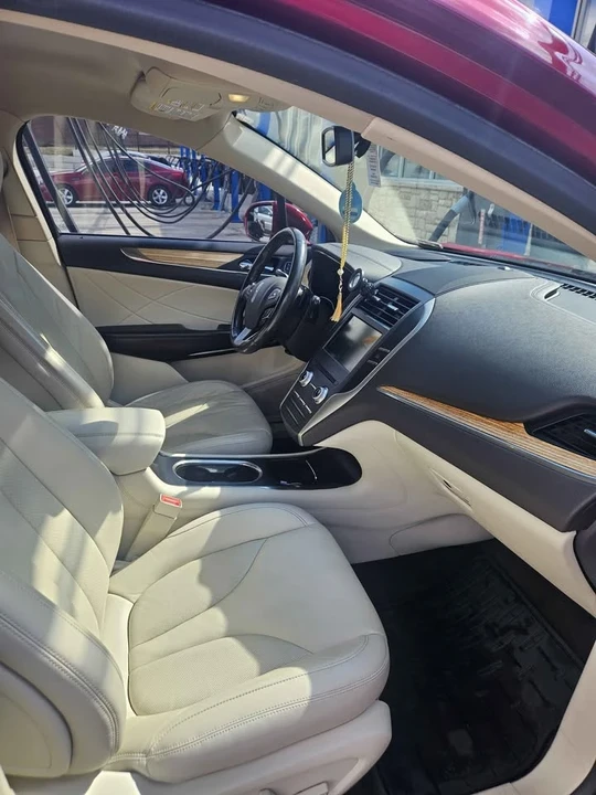 2015 Lincoln MKC - Image 8 of 15