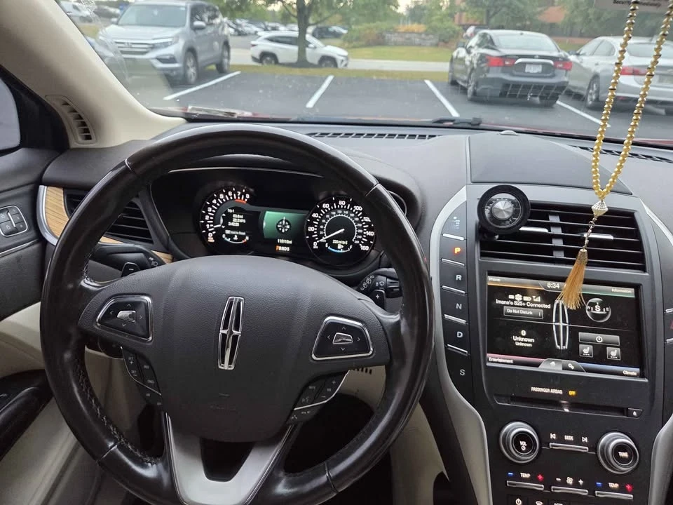 2015 Lincoln MKC - Image 2 of 15