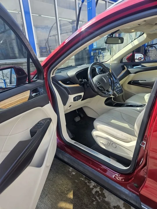 2015 Lincoln MKC - Image 3 of 15