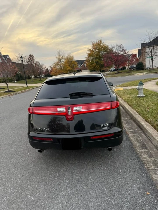2015 Lincoln MKT - Image 11 of 11