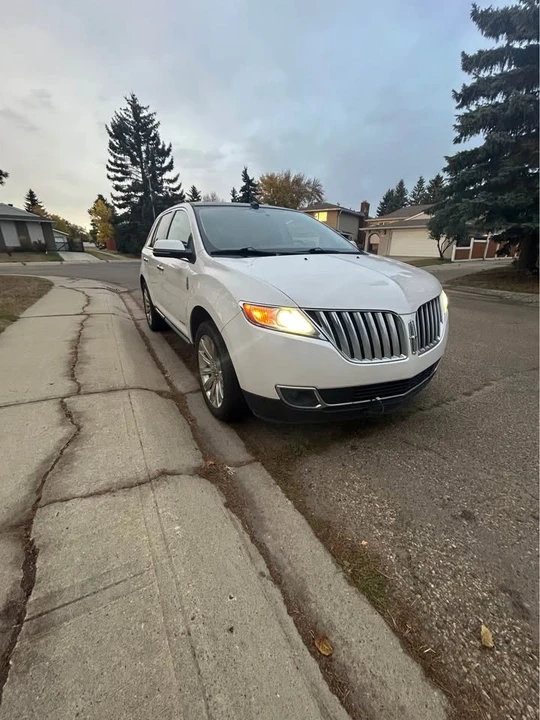 2015 Lincoln MKX - Image 3 of 10
