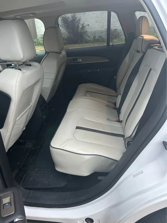 2015 Lincoln MKX - Image 2 of 10
