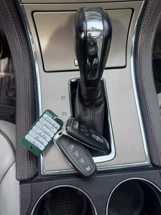 2015 Lincoln MKX - Image 15 of 19