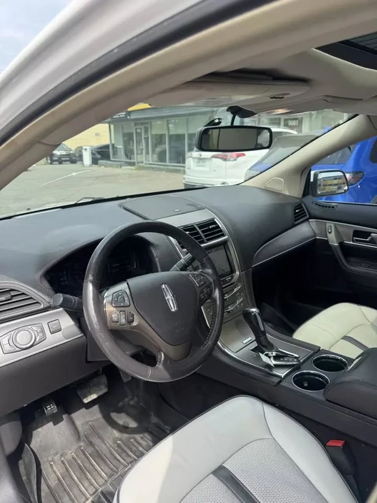 2015 Lincoln MKX - Image 17 of 19
