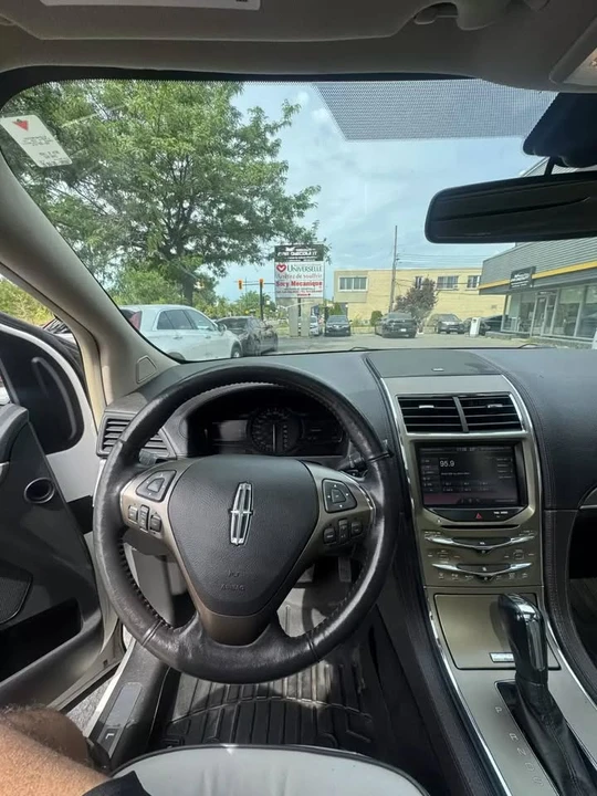 2015 Lincoln MKX - Image 11 of 19