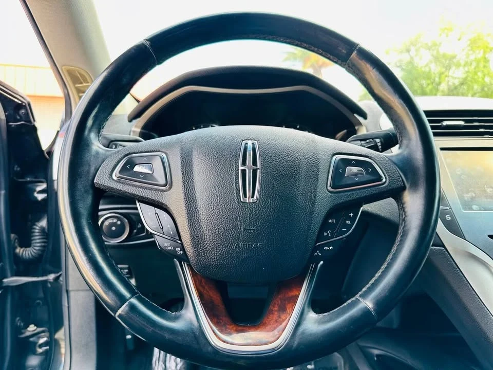 2015 Lincoln MKZ - Image 12 of 19