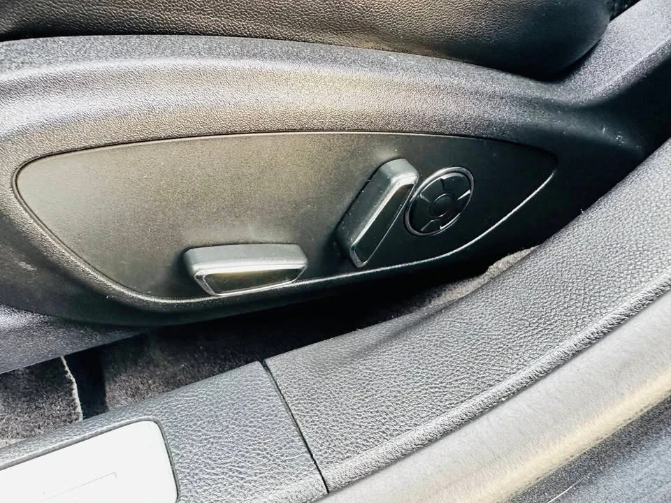 2015 Lincoln MKZ - Image 10 of 19