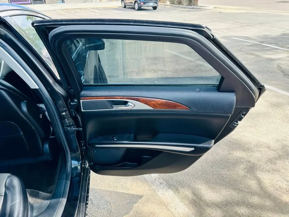 2015 Lincoln MKZ - Image 17 of 19