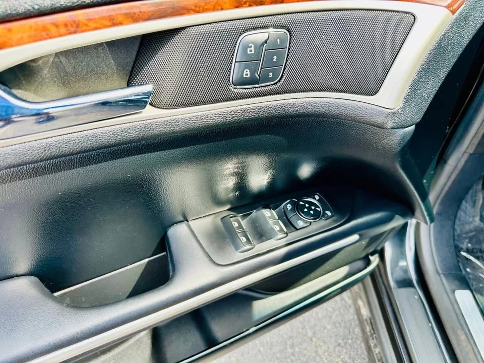 2015 Lincoln MKZ - Image 8 of 19