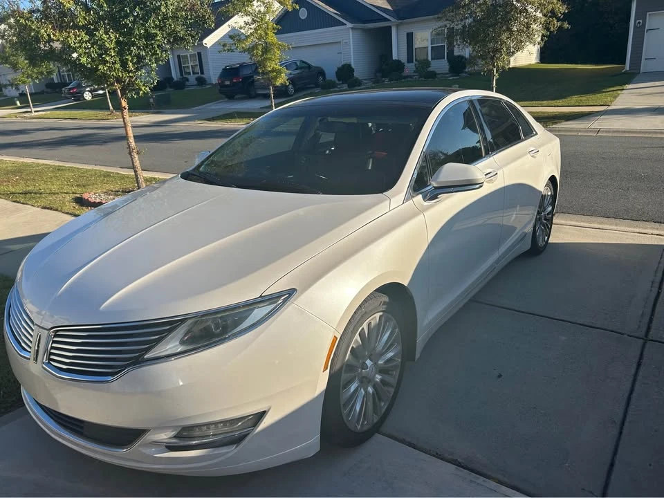 2015 Lincoln MKZ - Image 3 of 3
