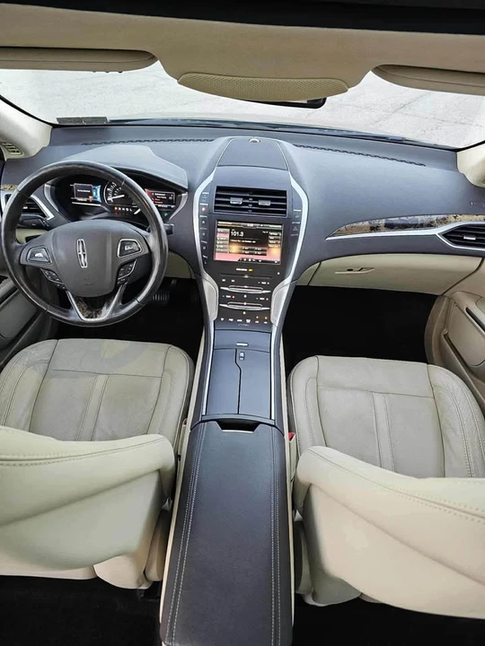 2015 Lincoln MKZ - Image 19 of 20